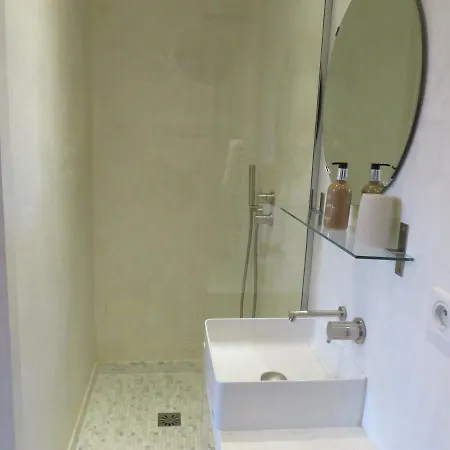 Apartment Marie Paradis 15 *
